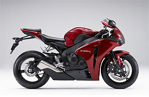 Cверхспортивный мотоцикл CBR1000RR стал еще спортивнее