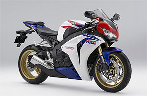 Cверхспортивный мотоцикл CBR1000RR стал еще спортивнее